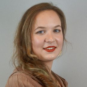 Kseniya Otmakhova receives Schwarzman Scholarship